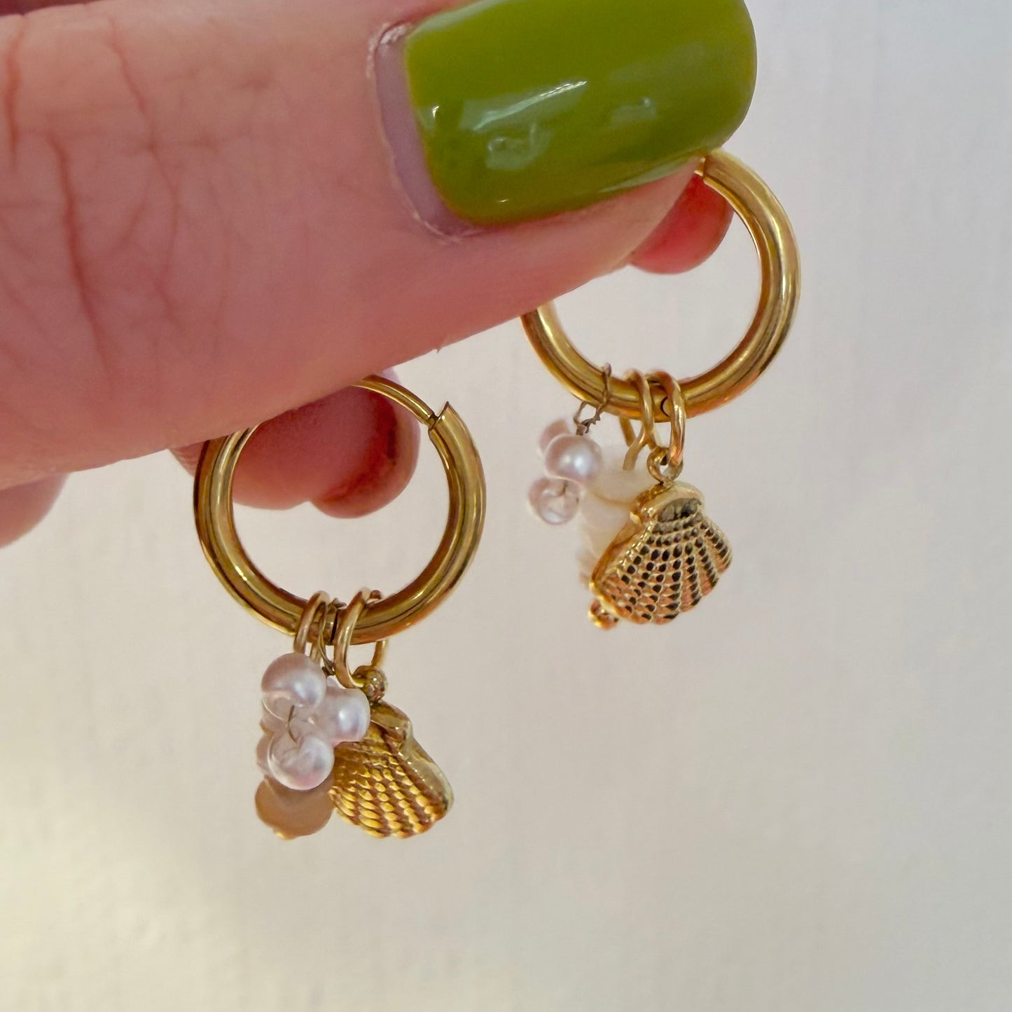 Seashell Charm Earrings With Beads And Pearls 🐚