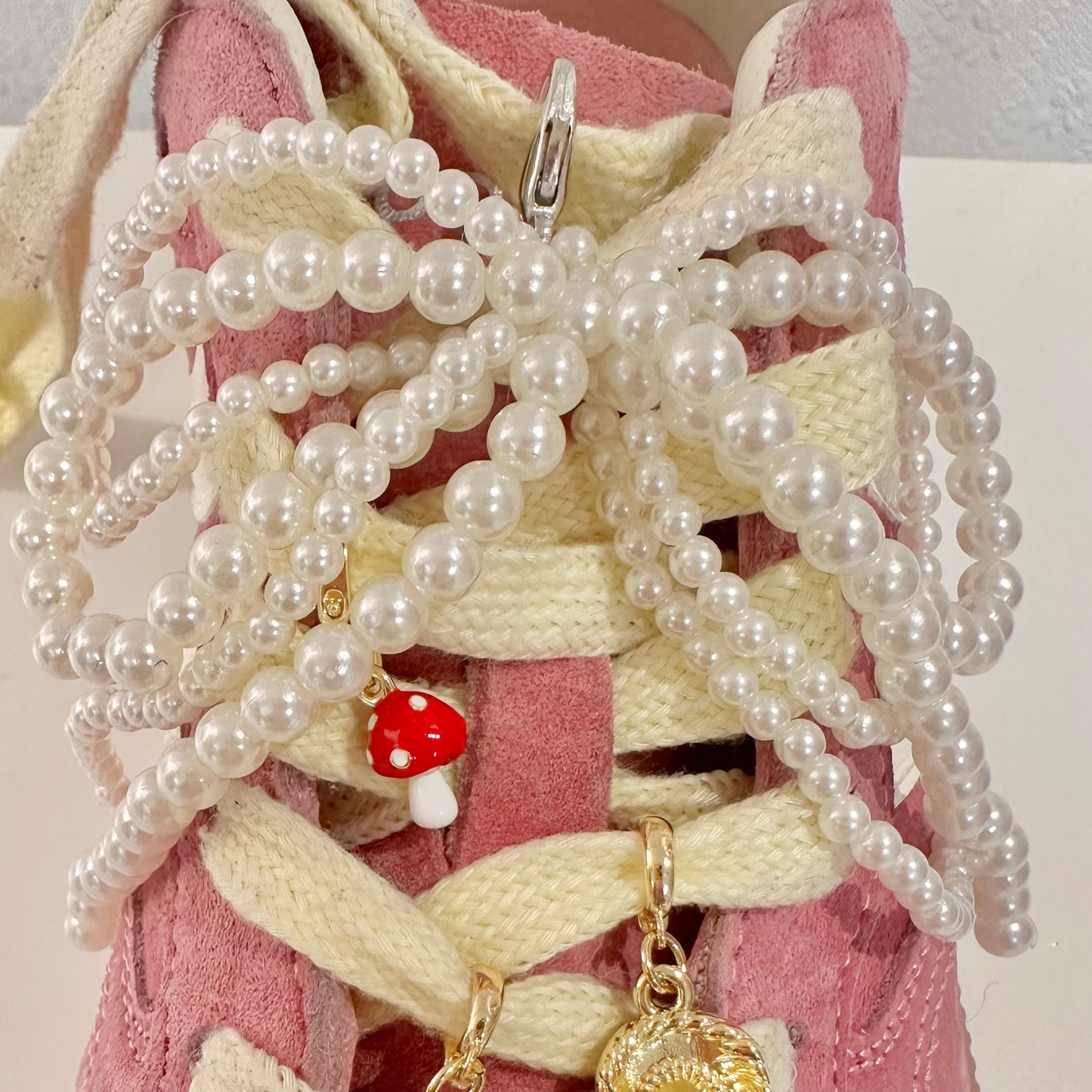 Pearl Bow Shoe Charm