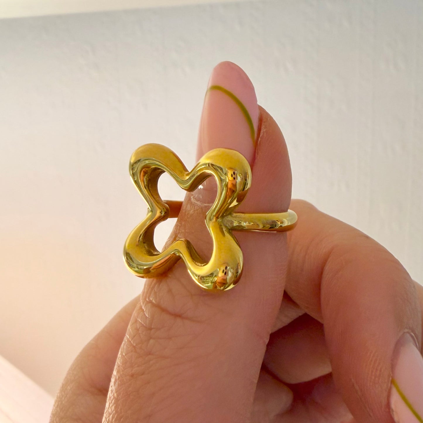 Open Clover Gold Steel Ring