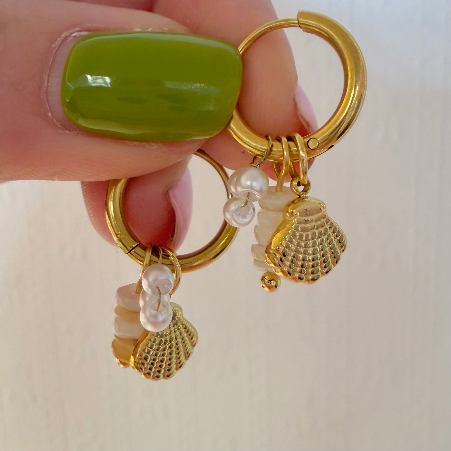 Seashell Charm Earrings With Beads And Pearls 🐚