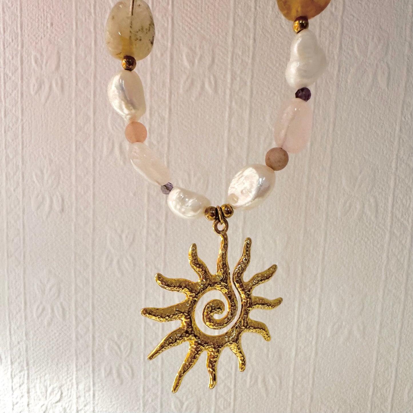 🌞 Sunny Pendant Mixed Beaded Necklace