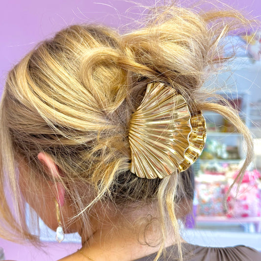 Large Gold Shell Claw Clip