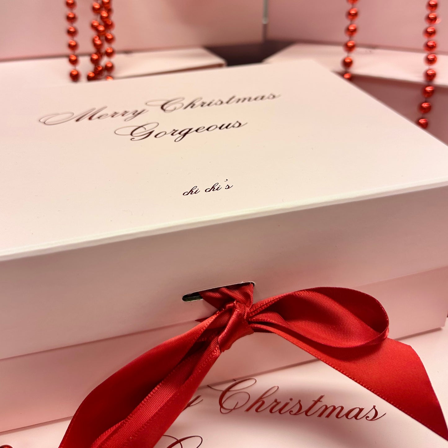 💋 Chi Chi’s ‘Merry Christmas Gorgeous’ Gift Box 🩷