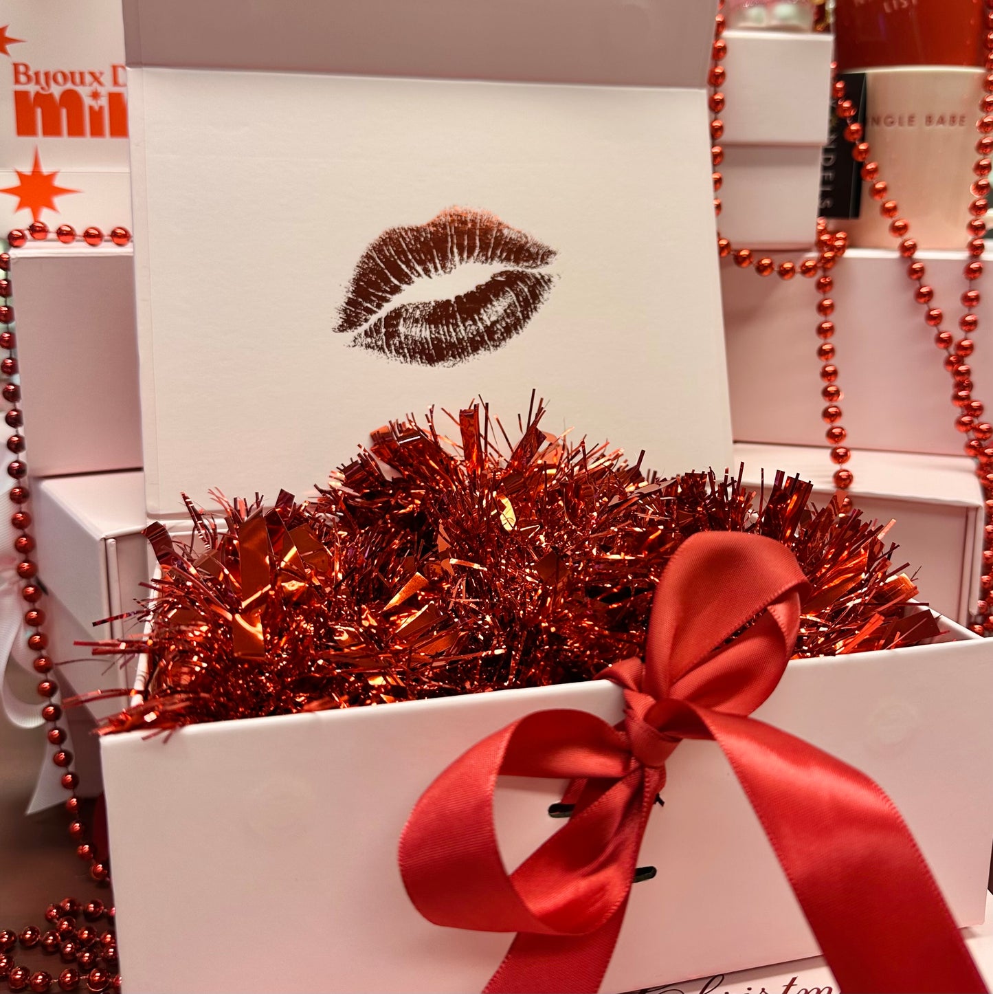 💋 Chi Chi’s ‘Merry Christmas Gorgeous’ Gift Box 🩷