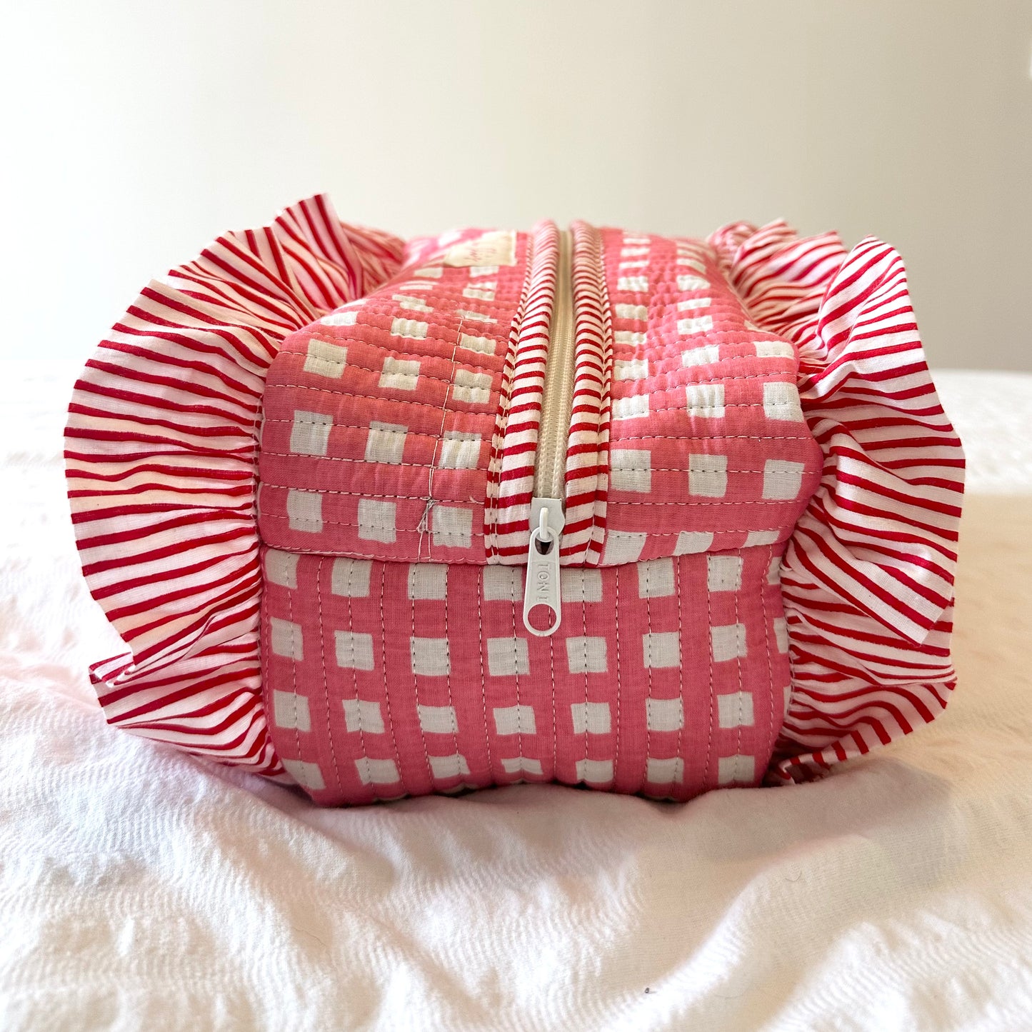 💖NEW💖 Pink Gingham Frilly Super Large Washbag